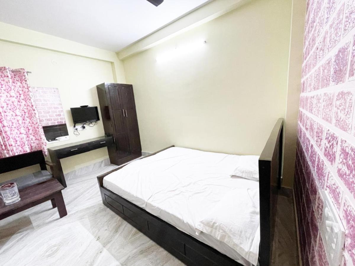 Dubby Indian Hotel Inn ! Puri Eksteriør bilde